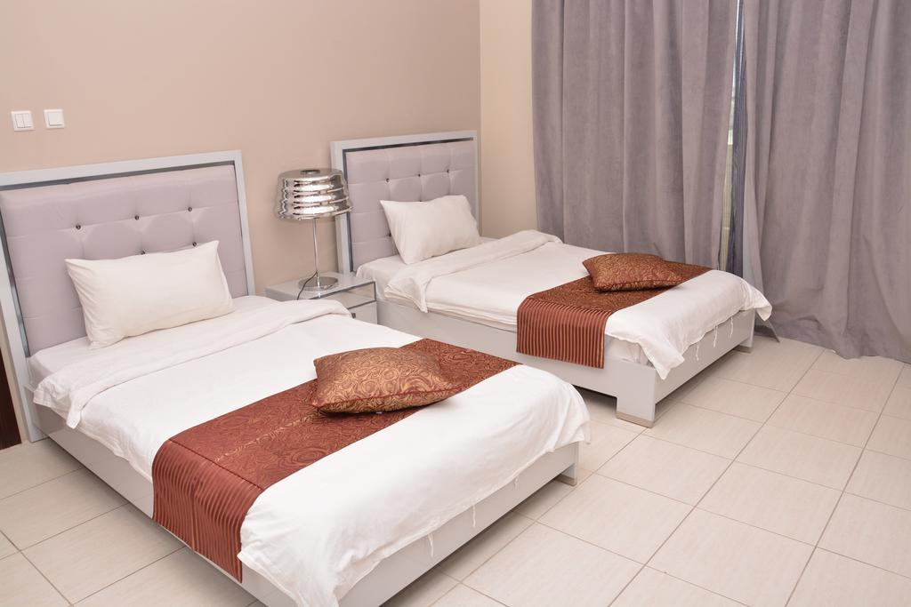 Janadriyah Suites 13 Nadinah Exterior photo