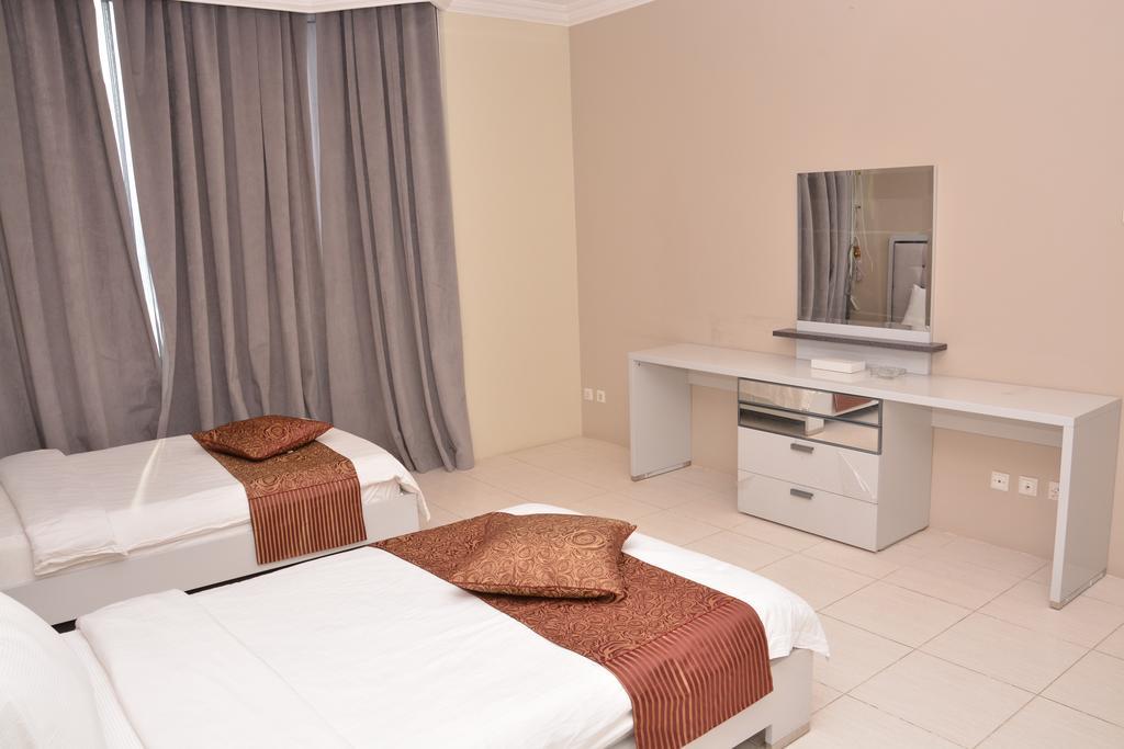 Janadriyah Suites 13 Nadinah Exterior photo
