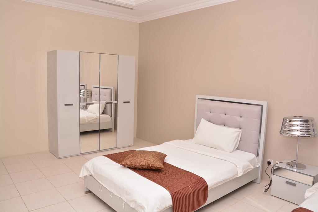 Janadriyah Suites 13 Nadinah Exterior photo
