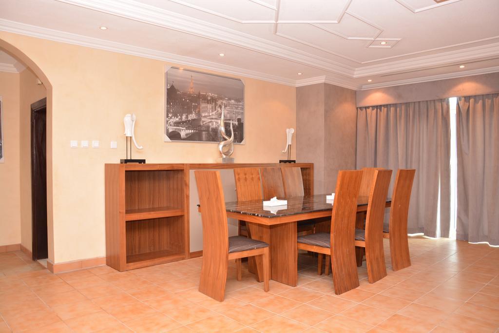 Janadriyah Suites 13 Nadinah Exterior photo